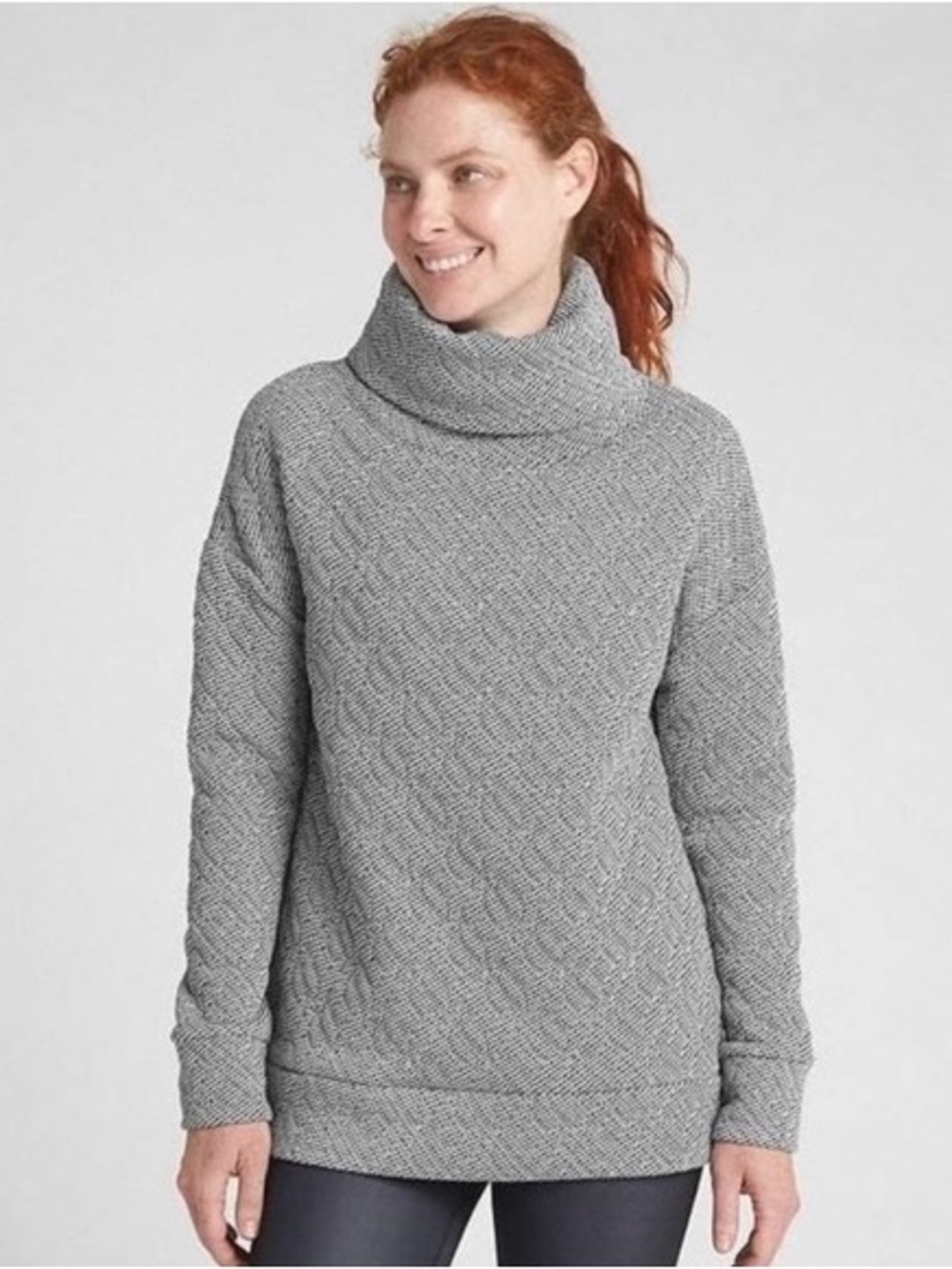 GAP GapFit Jacquard Knit Funnel-Neck Pullover Sweatshirt M Black White Quilted